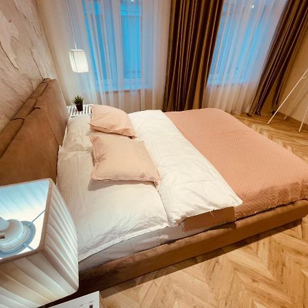 Kobiela Apartments Family Delux Ktw City Center 卡托维兹 外观 照片