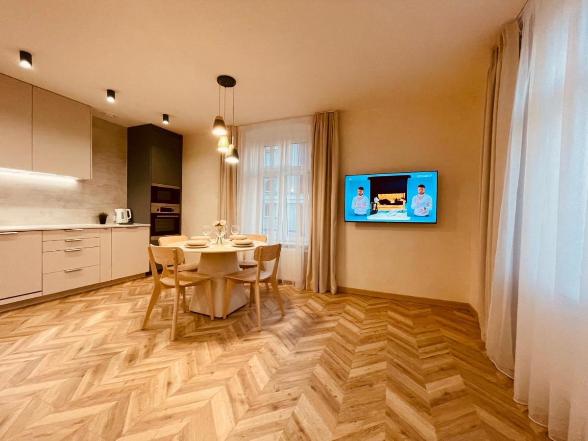 Kobiela Apartments Family Delux Ktw City Center 卡托维兹 外观 照片