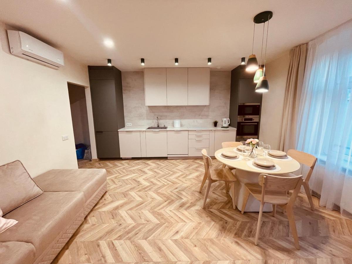 Kobiela Apartments Family Delux Ktw City Center 卡托维兹 外观 照片